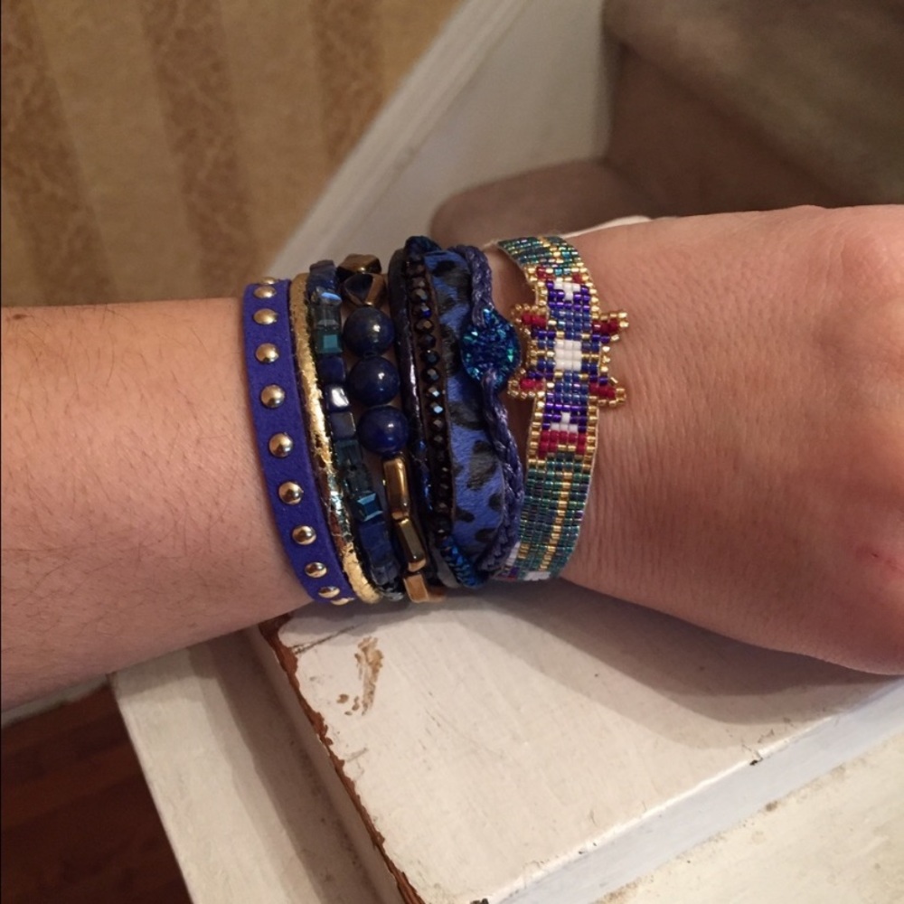 Cobalt Rivet Bracelet - Picture 2 of 4